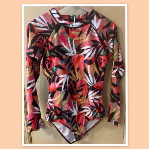 Women Long Sleeve Rash Guard
Bathing Suit - Surfing Wetsuit Swimsuit - Picture 2 of 6